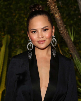 Christine Teigen pic #919954