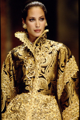photo 9 in Christy Turlington gallery [id218941] 2009-12-23 00:00:00