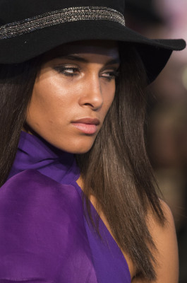 Cindy Bruna pic #1018605