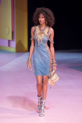 Cindy Bruna pic #880806