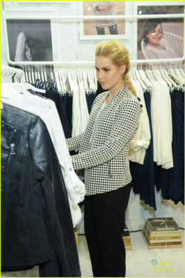 photo 28 in Claire Holt gallery [id751797] 2015-01-05 00:00:00