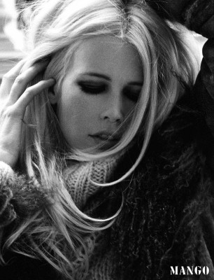 photo 28 in Claudia Schiffer gallery [id159575] 2009-06-02 00:00:00