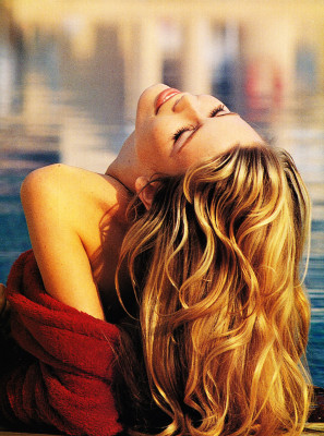 photo 5 in Claudia Schiffer gallery [id167553] 2009-07-07 00:00:00
