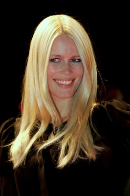 photo 9 in Claudia Schiffer gallery [id170167] 2009-07-13 00:00:00