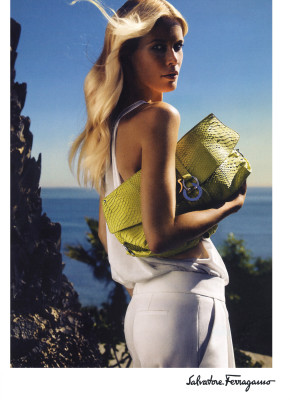 photo 17 in Claudia Schiffer gallery [id180034] 2009-09-15 00:00:00