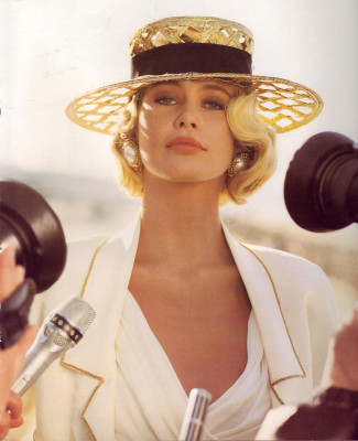 photo 13 in Claudia Schiffer gallery [id153054] 2009-05-05 00:00:00