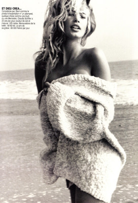 photo 16 in Claudia Schiffer gallery [id572320] 2013-02-04 00:00:00