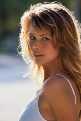 photo 3 in Claudia Schiffer gallery [id1376103] 2025-08-18 00:00:00