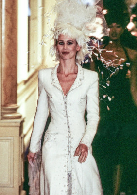 Claudia Schiffer for Chanel