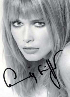 photo 9 in Claudia Schiffer gallery [id173941] 2009-07-30 00:00:00