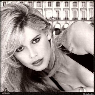 photo 9 in Schiffer gallery [id159633] 2009-06-02 00:00:00