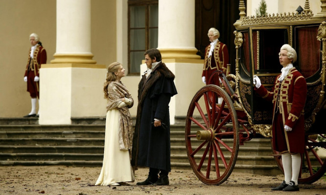 photo 16 in Clemence Poesy gallery [id317523] 2010-12-23 00:00:00
