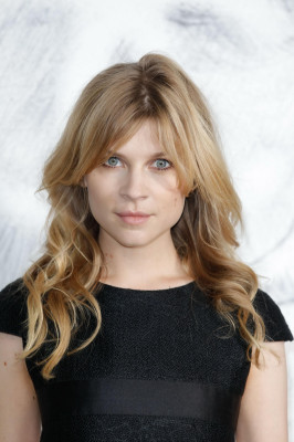 photo 23 in Clemence Poesy gallery [id507182] 2012-07-06 00:00:00
