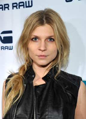 photo 11 in Clemence Poesy gallery [id428169] 2011-12-09 00:00:00