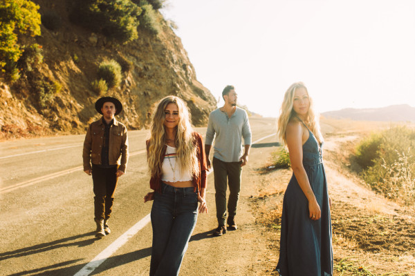 photo 6 in Colbie Caillat gallery [id1083534] 2018-11-15 00:00:00