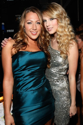 Colbie Caillat pic #789103