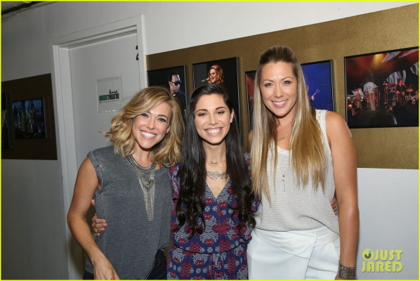 Colbie Caillat pic #814294