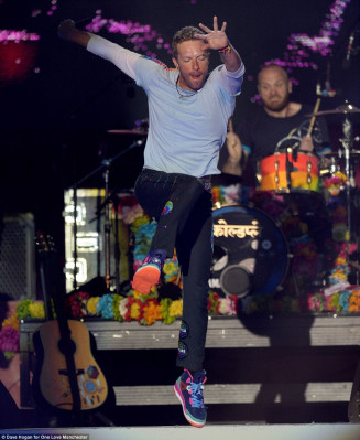 photo 14 in Coldplay gallery [id940875] 2017-06-07 00:00:00