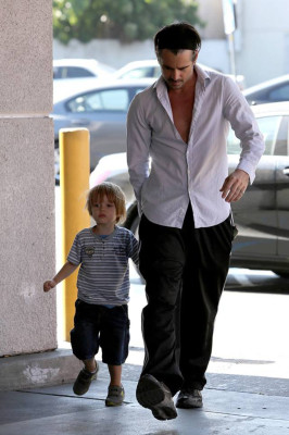 photo 29 in Colin Farrell gallery [id644910] 2013-11-08 00:00:00