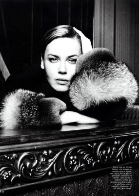 Connie Nielsen pic #18509