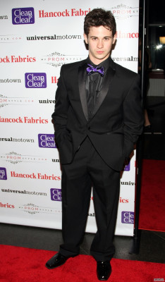 Connor Paolo pic #439870