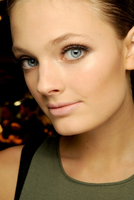 Constance Jablonski pic #406155
