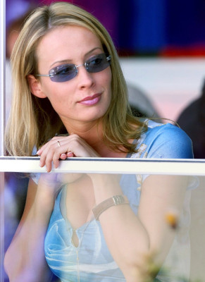 photo 7 in Cora Schumacher gallery [id34477] -0001-11-30 00:00:00