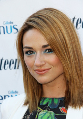 Crystal Reed pic #748071