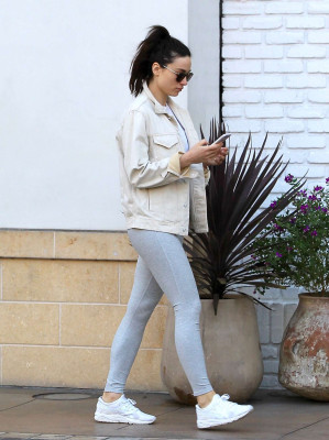 Crystal Reed pic #913251