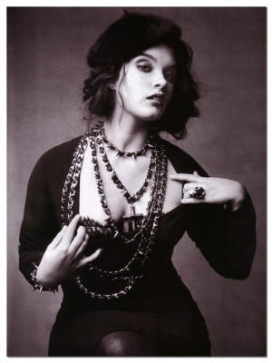Crystal Renn pic #268456