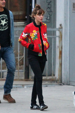 Dakota Johnson pic #707123