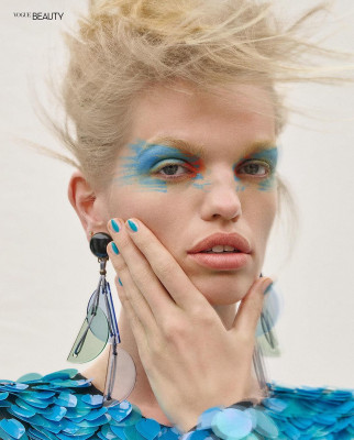 photo 29 in Daphne Groeneveld gallery [id1373550] 2025-07-14 00:00:00