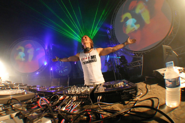 photo 5 in David Guetta gallery [id203424] 2009-11-19 00:00:00