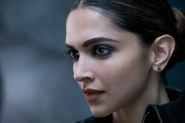 Deepika Padukone pic #903383