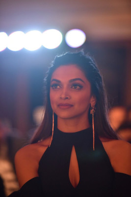 photo 7 in Deepika Padukone gallery [id920007] 2017-03-31 00:00:00