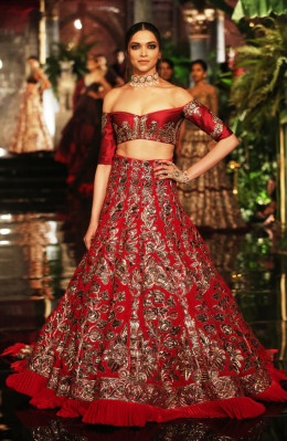 photo 20 in Deepika Padukone gallery [id893695] 2016-11-22 00:00:00