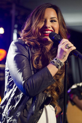 Demi Lovato pic #415797