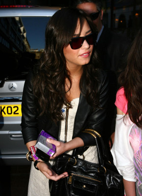 Demi Lovato pic #379150