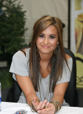 Demi Lovato pic #285696