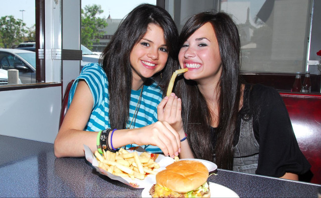 Demi Lovato pic #432359