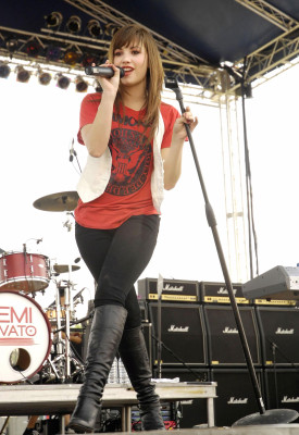 Demi Lovato pic #374985