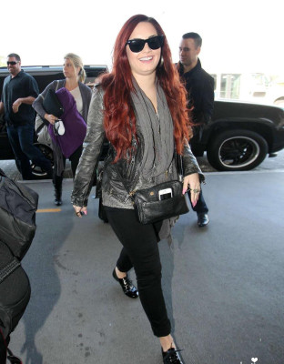 Demi Lovato pic #461673