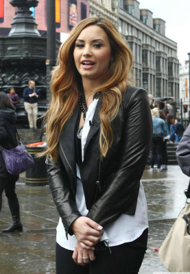 Demi Lovato pic #471701