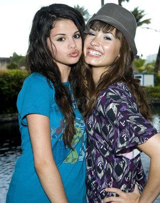 Demi Lovato pic #334390