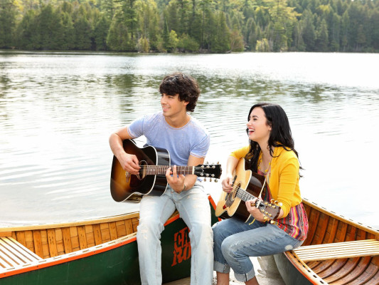 Demi Lovato pic #334356
