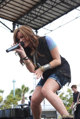 Demi Lovato pic #403549