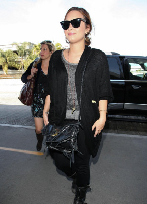 Demi Lovato pic #461068