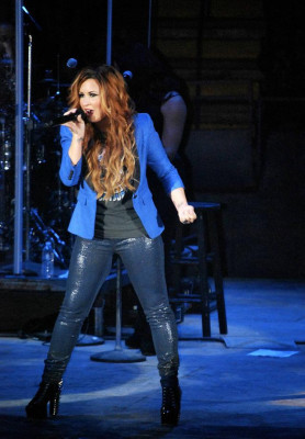 Demi Lovato pic #460715