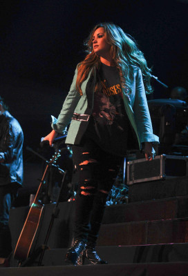 Demi Lovato pic #483343