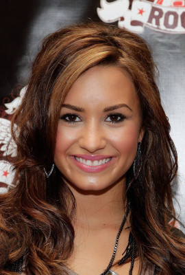 Demi Lovato pic #403559